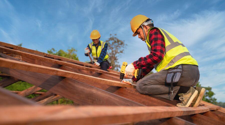 Professional Flat Roofing Installation services in Jeanerette, LA